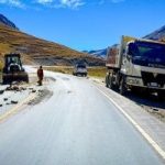 Avanzan los trabajos de conservación vial en el norte y sud del departamento de La Paz