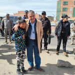 Ministro de Defensa: «la ruta La Paz–Oruro recupera la circulación tras más de 50 días de bloqueo»