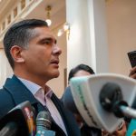 Gobierno activa plan de contingencia vial para proveer de alimentos a La Paz y El Alto