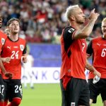 La fortuna sonríe a Austria y castiga a Jordania