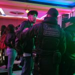 Alcaldía de El Alto clausura “La Diosa”: karaoke ilegal funcionaba a plena luz del día frente a la UPEA