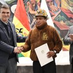 Gobierno firma acuerdo con mineros de Colquiri y dice que no privatizará ninguna empresa minera estatal