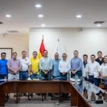 Diálogo del gobierno evita paro de cisterneros y garantiza continuidad del transporte de combustible en el país