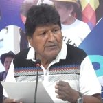 Evo Morales arremete contra Rodrigo Paz: “El pollo Paz resultó peor que el gallo Paz” 