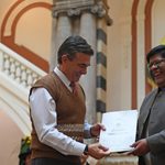 Presidente plantea avanzar hacia el 50/50 con 35 municipios de La Paz beneficiados con recursos en infraestructura educativa