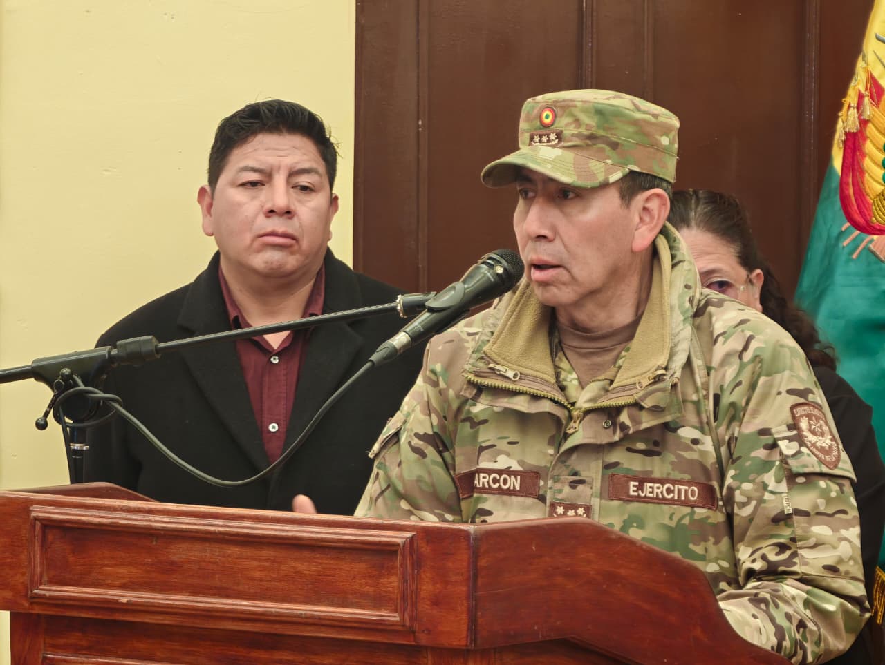 Hallan noveno cuerpo; una actividad deportiva evitó que la tragedia en el Regimiento de Viacha fuera mayor